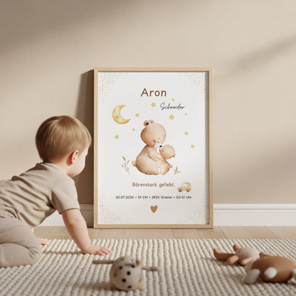 Liebevolles personalisiertes Geburtsposter Babyposter mit Bärenmama und Babybär, Mond, Sternen, Name und Geburtsdaten in sanften Naturtönen