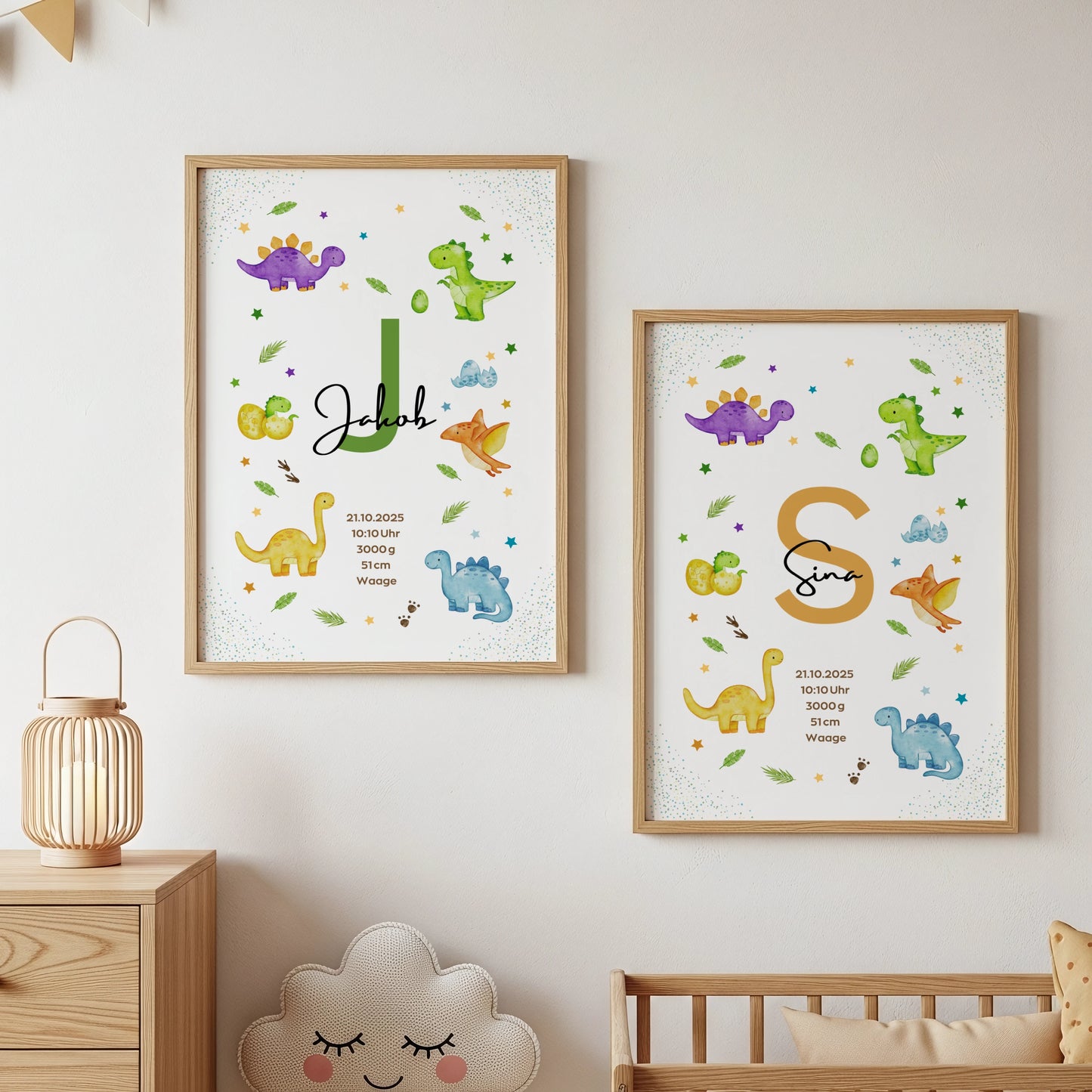 Personalisiertes Geburtsposter Dinosaurier – Baby Poster mit Namen & Initialie - Kibimemories