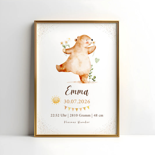 Personalisiertes Geburtsposter Bär mit Blumen und Sonne, fröhlicher Bär mit Blumen auf Aquarellhintergrund.