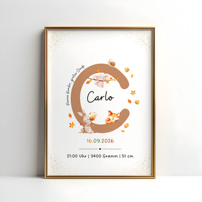 Personalisiertes Buchstabenposter mit herbstlichen Waldtieren, gestaltet für Carlo, mit großen Anfangsbuchstaben.