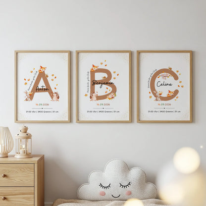Personalisiertes Buchstabenposter Herbst mit Waldtieren, Anfangsbuchstabe und Geburtsdaten