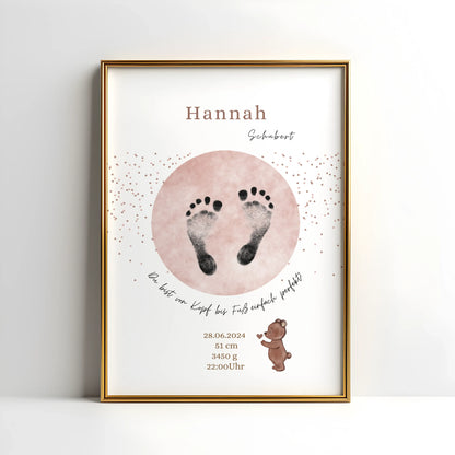 Personalisiertes Geburtsposter mit Hand- oder Fußabdrücken und Name und Geburtsdaten – liebevoll gestaltet in Pastellfarben, als Deko fürs Babyzimmer oder Geschenk zur Geburt